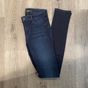 Joe’s Jeans The Honey Skinny